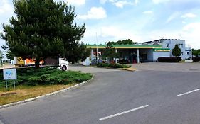 Motel Na Stacji Paliw